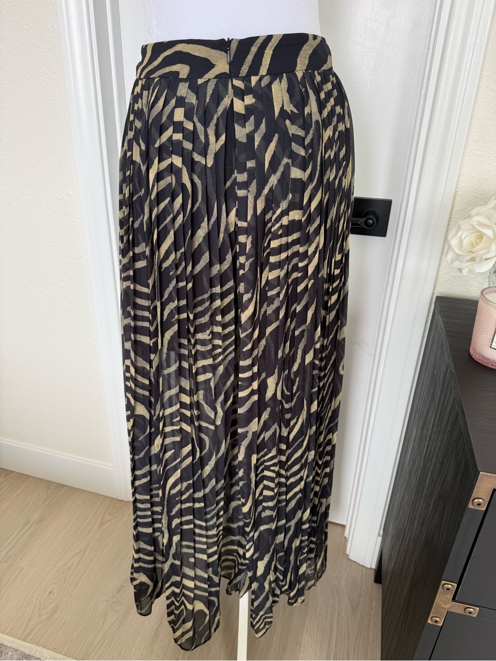 Kourt Kyla  Pleated Chiffon Zebra-Print Maxi Pants in Tan & Black - Picture 8 of 12